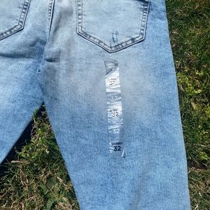 Forever 31 mens distressed jeans